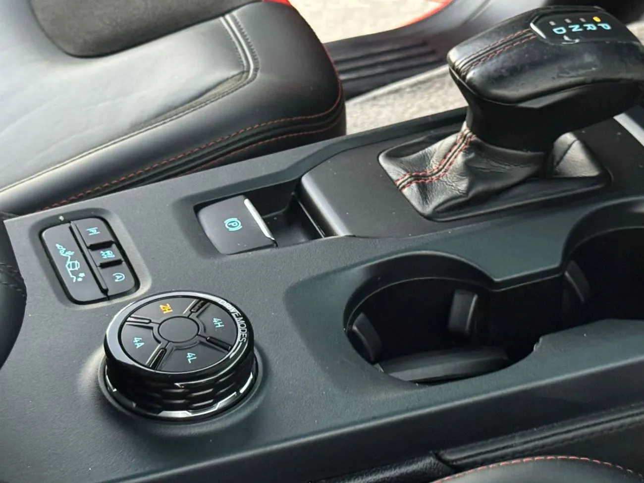 Ford Ranger RAPTOR 2023 — фото 12