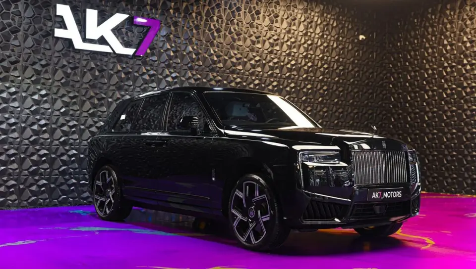 Rolls-Royce Cullinan BLACK BADGE 2024