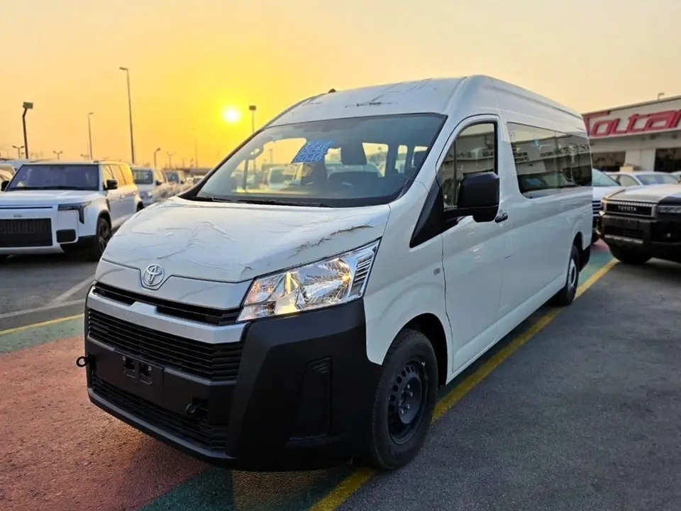 Toyota Hiace DX 2026