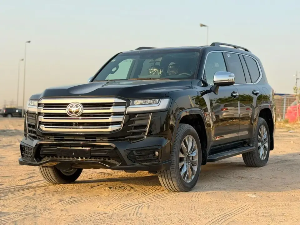 Toyota Land Cruiser VX 2025
