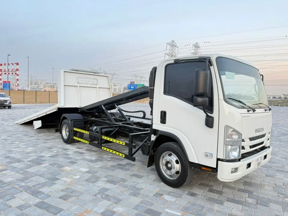 Isuzu NPR 85 2025
