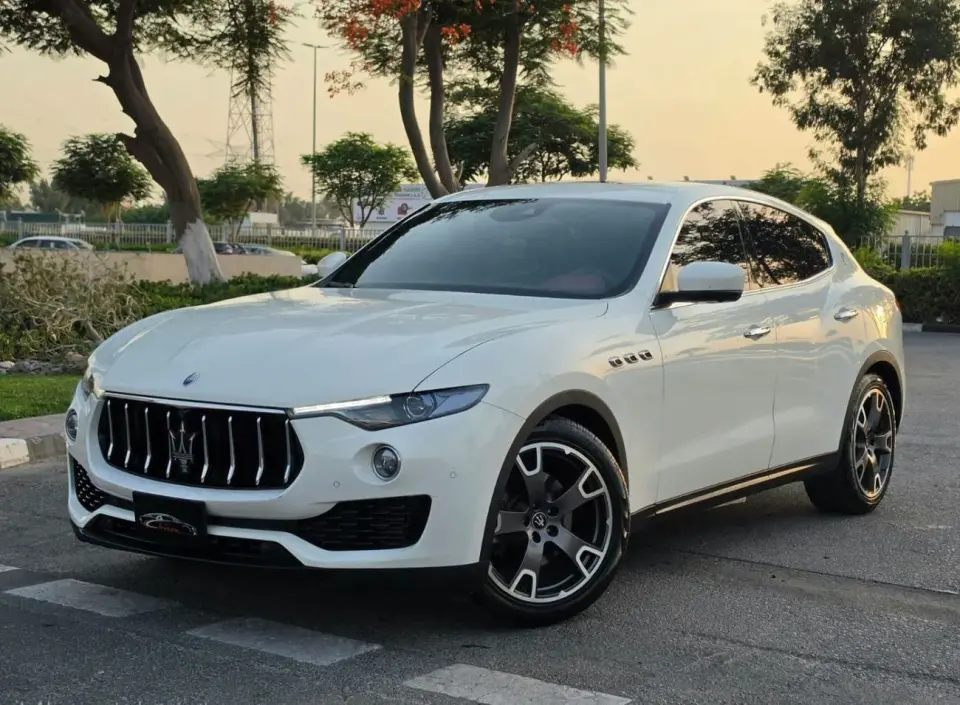 Maserati Levante STANDARD 2020