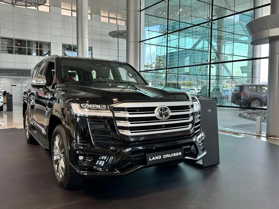 Toyota Land Cruiser VXR 2026