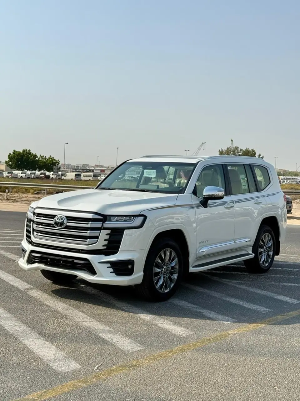 Toyota Land Cruiser VXR 2026