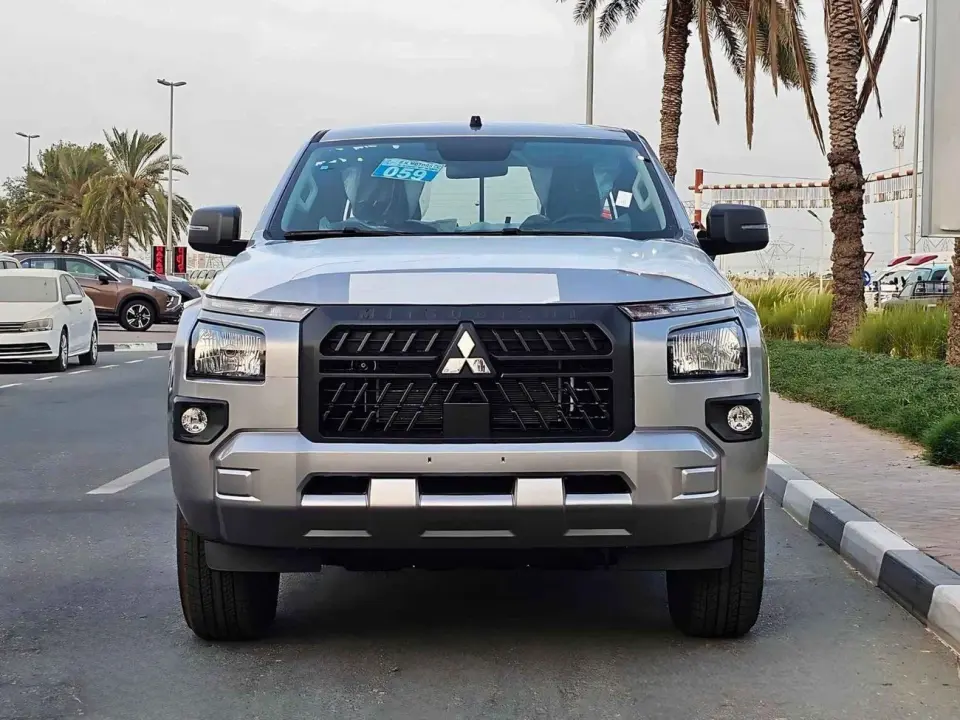 Mitsubishi L200 GLX 2024