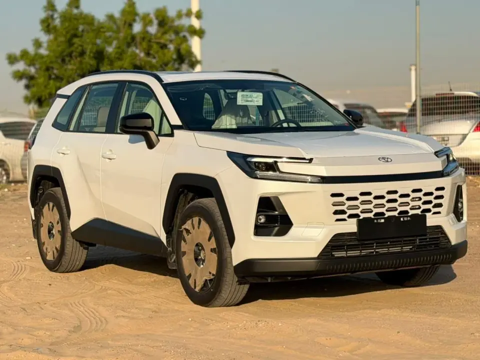 Toyota RAV4 LE 2026