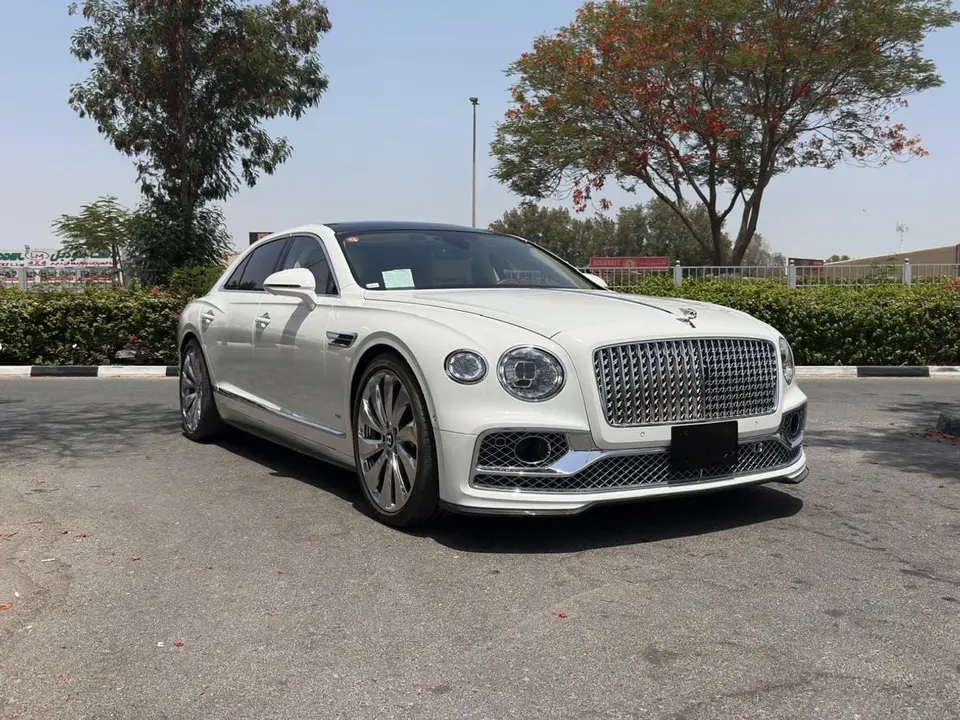 Bentley Flying Spur V8 2022