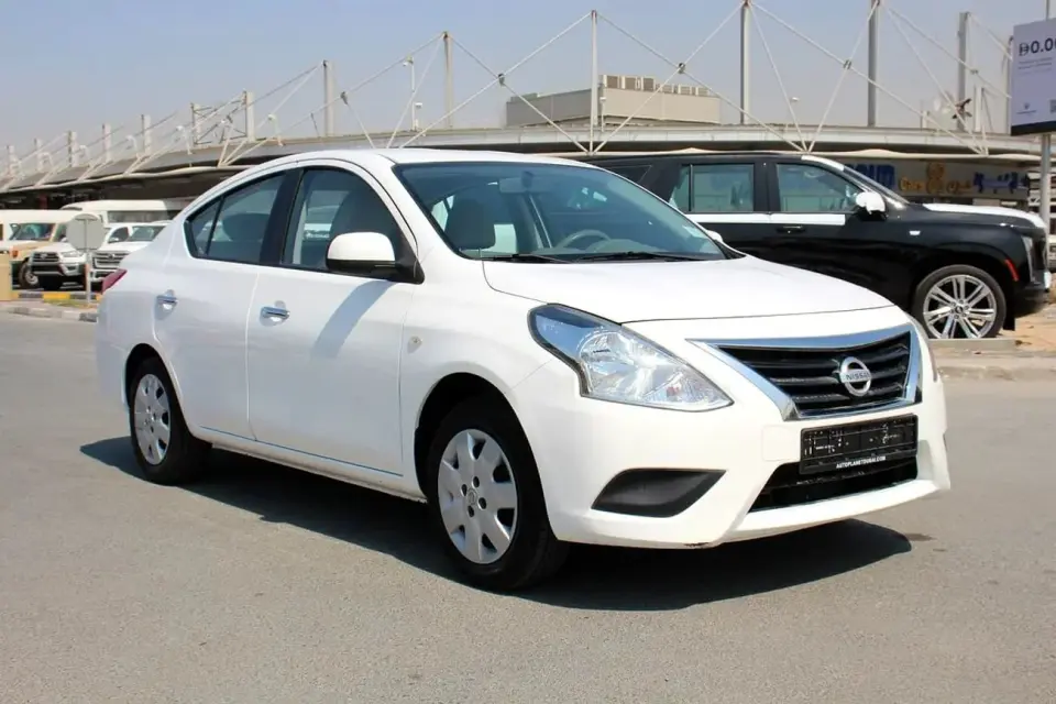 Nissan Sunny SV 2022