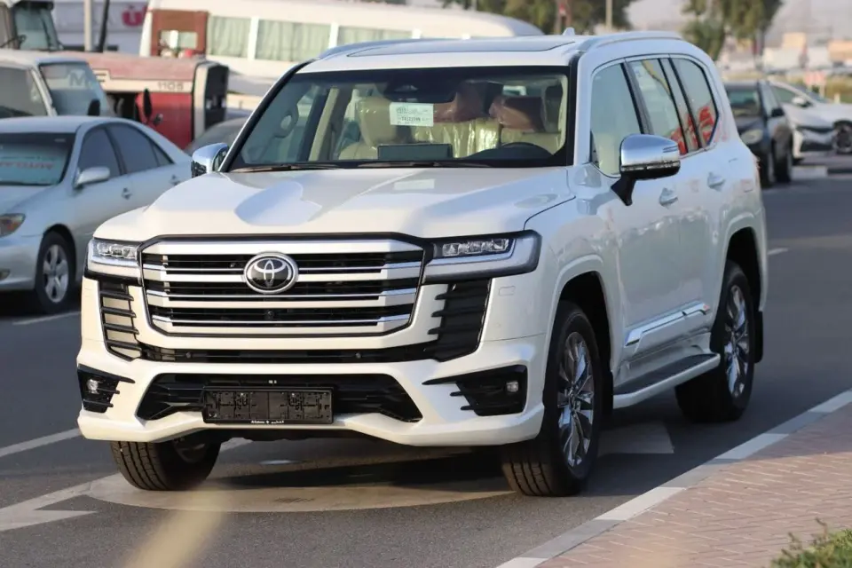 Toyota Land Cruiser VXR 2026