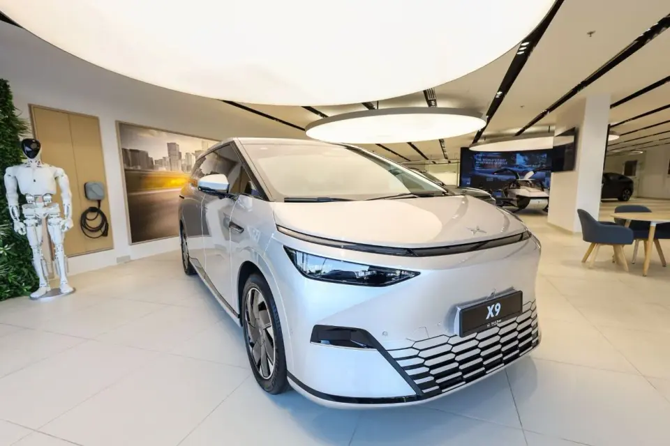 XPeng X9 LONG RANGE 2025