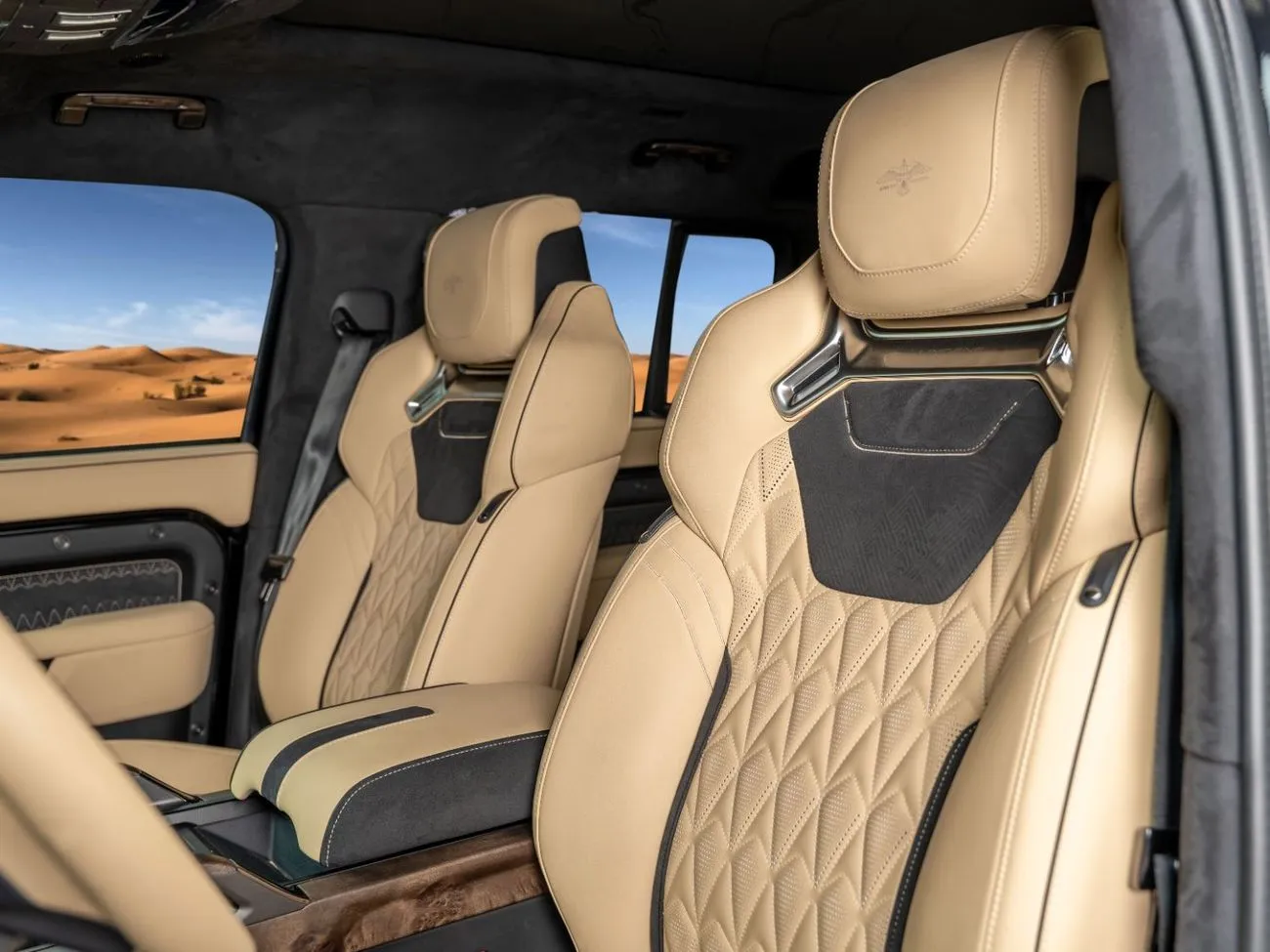 Land Rover Defender 110 HSE P400 2025 — фото 21