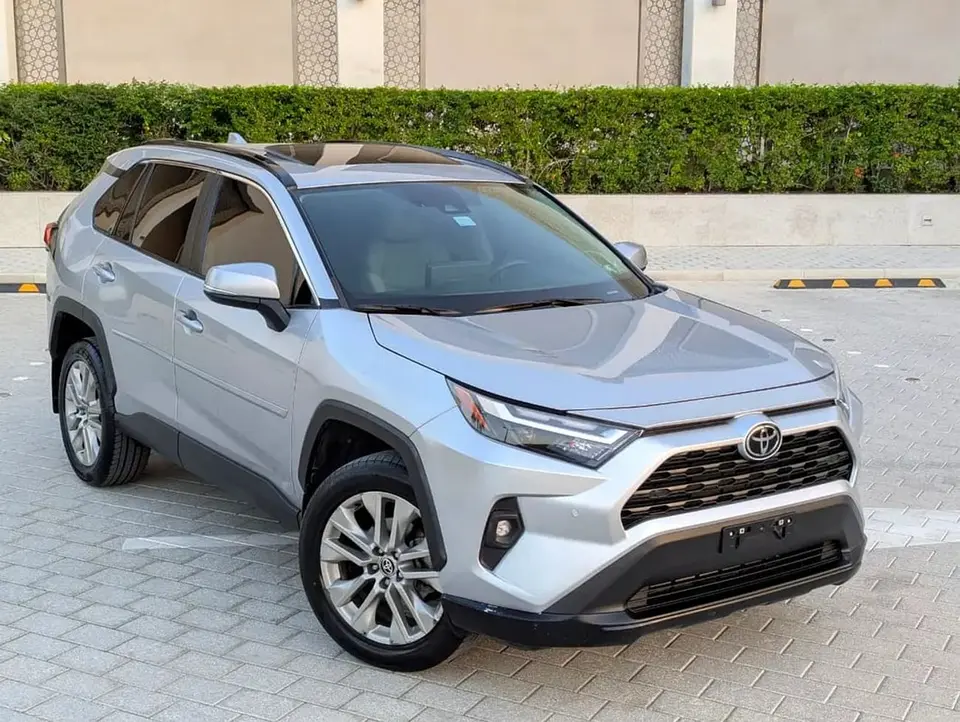 Toyota RAV4 LE 2023