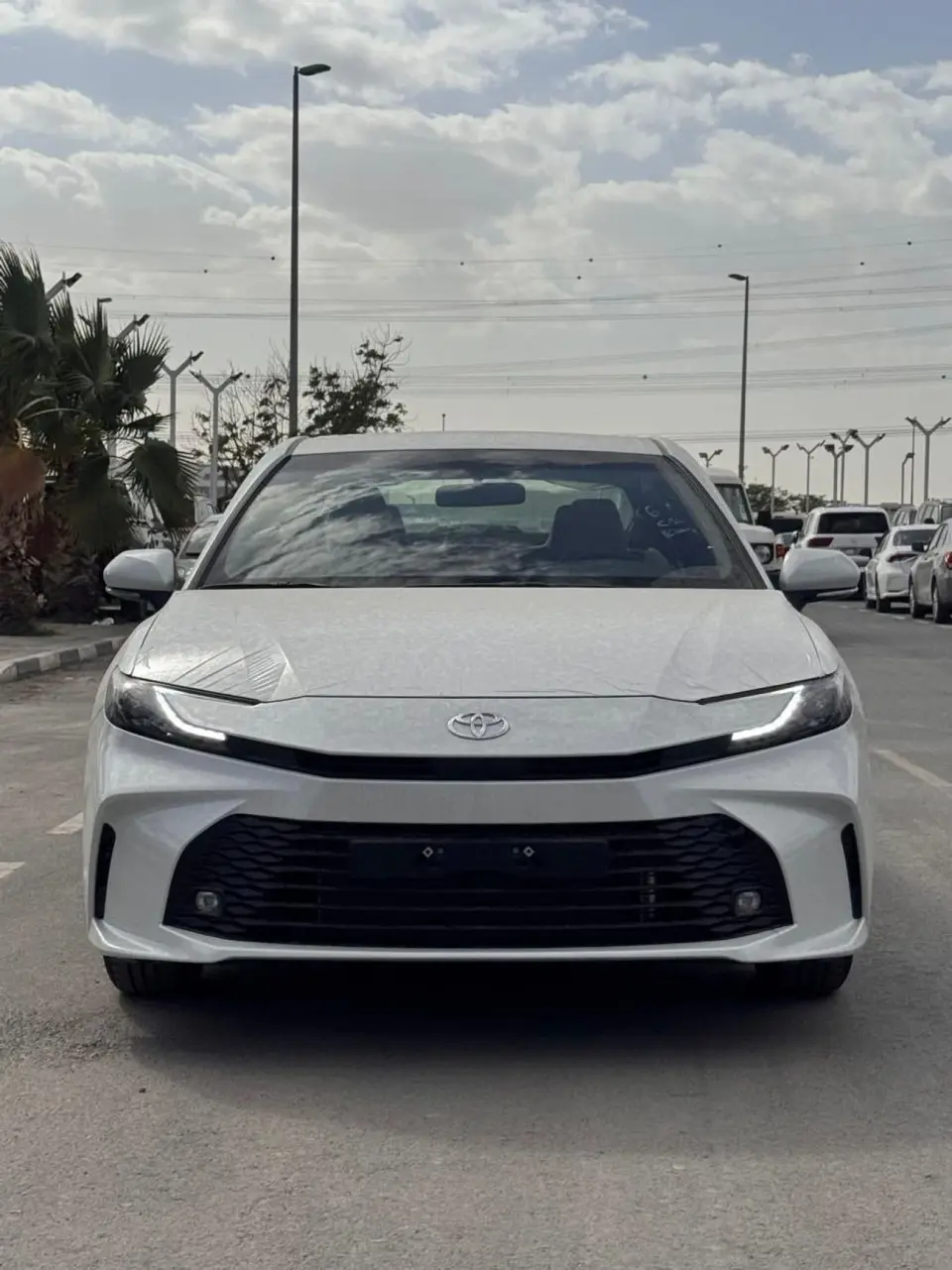 Toyota Camry GLE 2026
