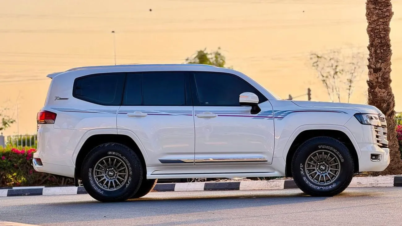 Toyota Land Cruiser GXR 2022 — фото 8