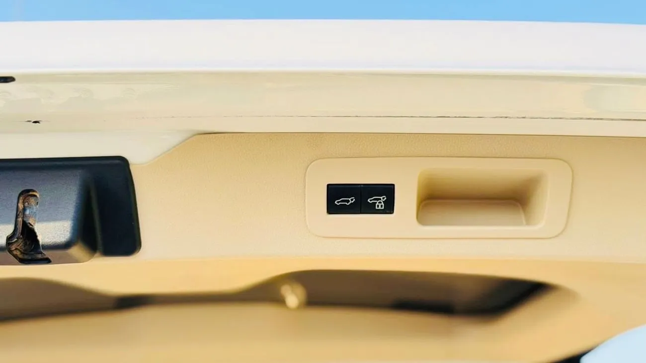 Toyota Land Cruiser GXR 2022 — фото 18