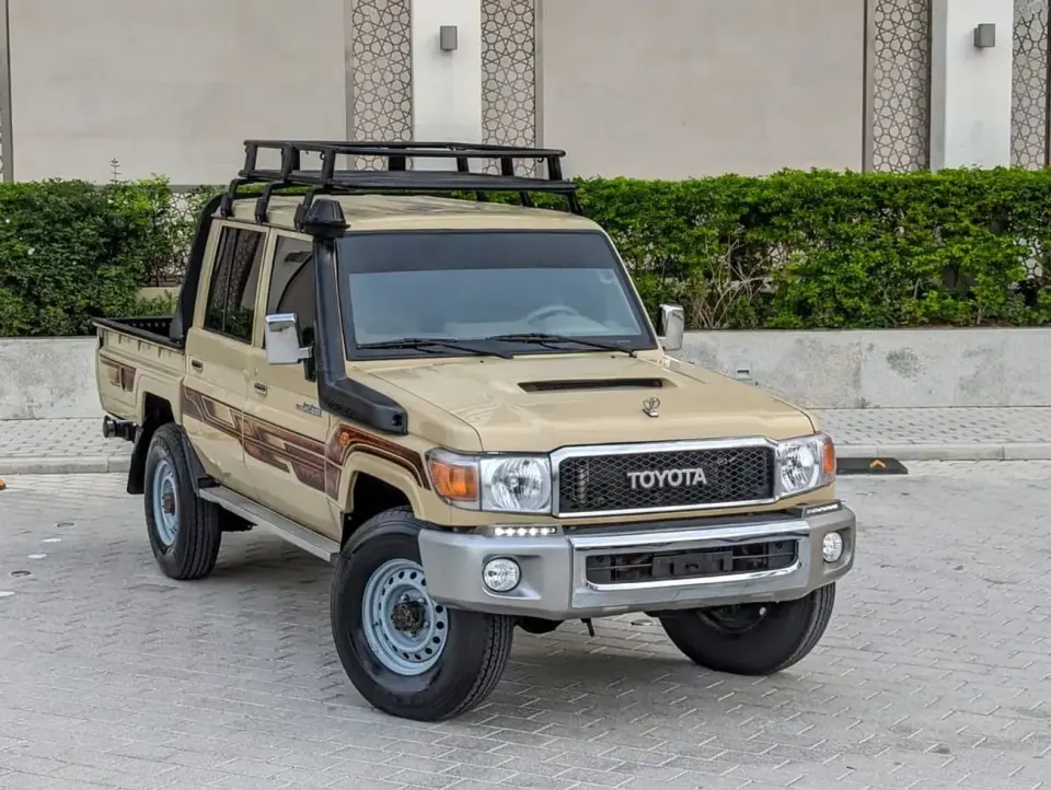 Toyota Land Cruiser 70 LC76 HARD TOP 2020