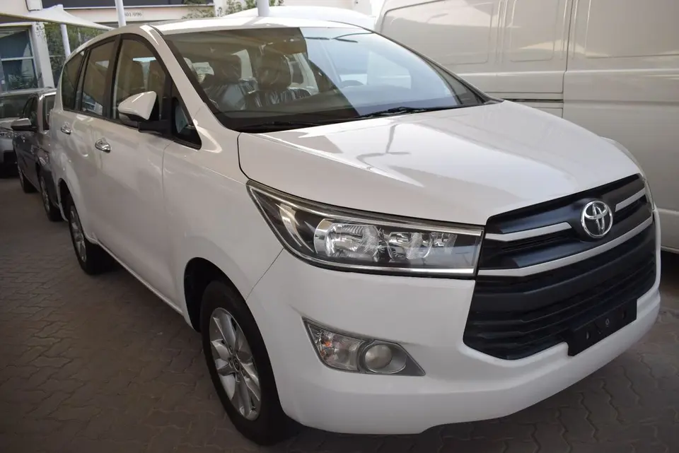 Toyota Innova SE 2020