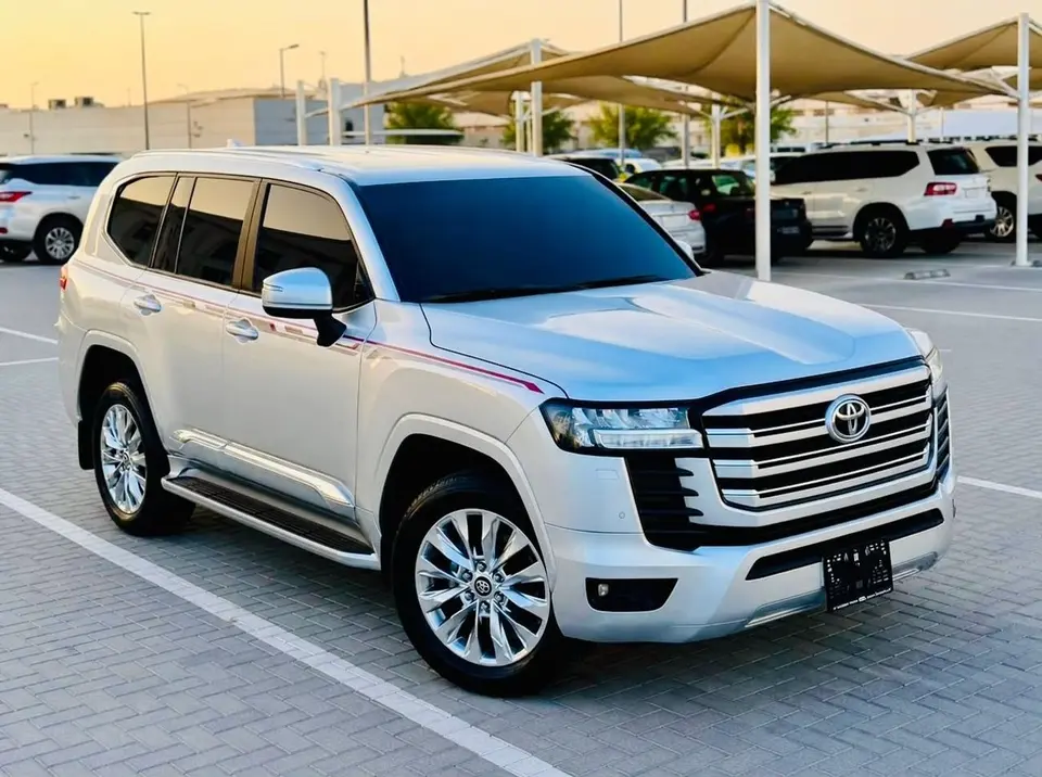 Toyota Land Cruiser GXR 2024