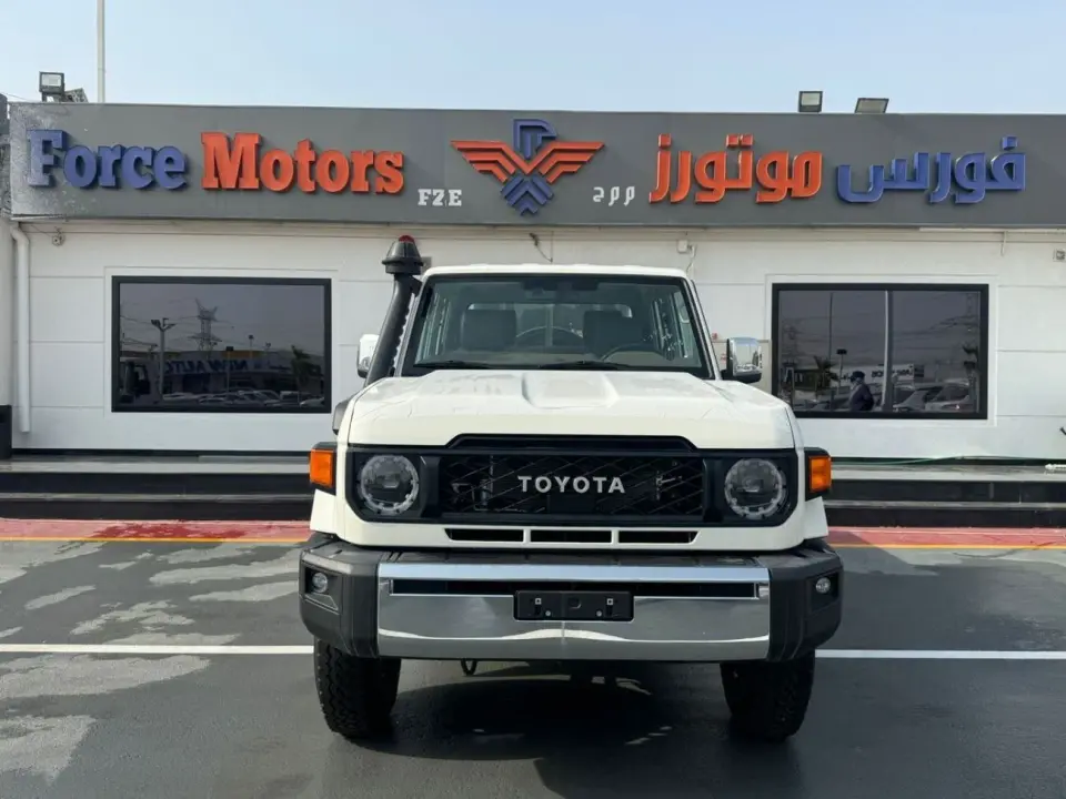 Toyota Land Cruiser 70 LC79 LX 2026