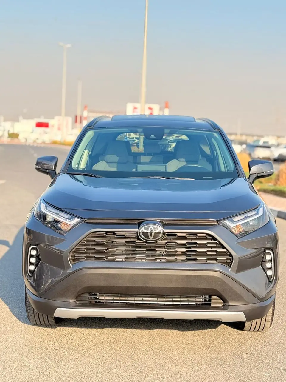 Toyota RAV4 XLE HEV 2022