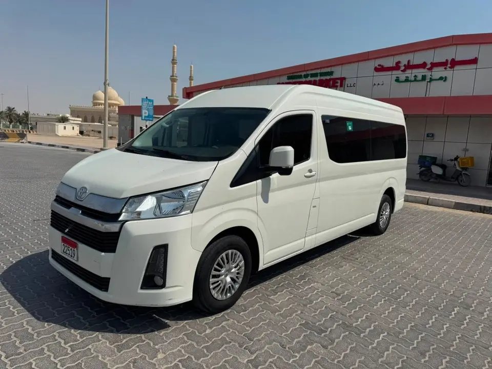 Toyota Hiace DLS - STANDARD ROOF 2019