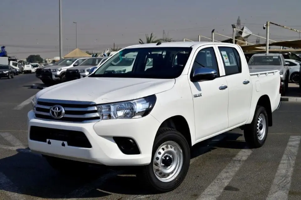 Toyota Hilux DLX 2026