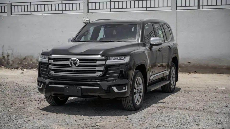 Toyota Land Cruiser VX 2026