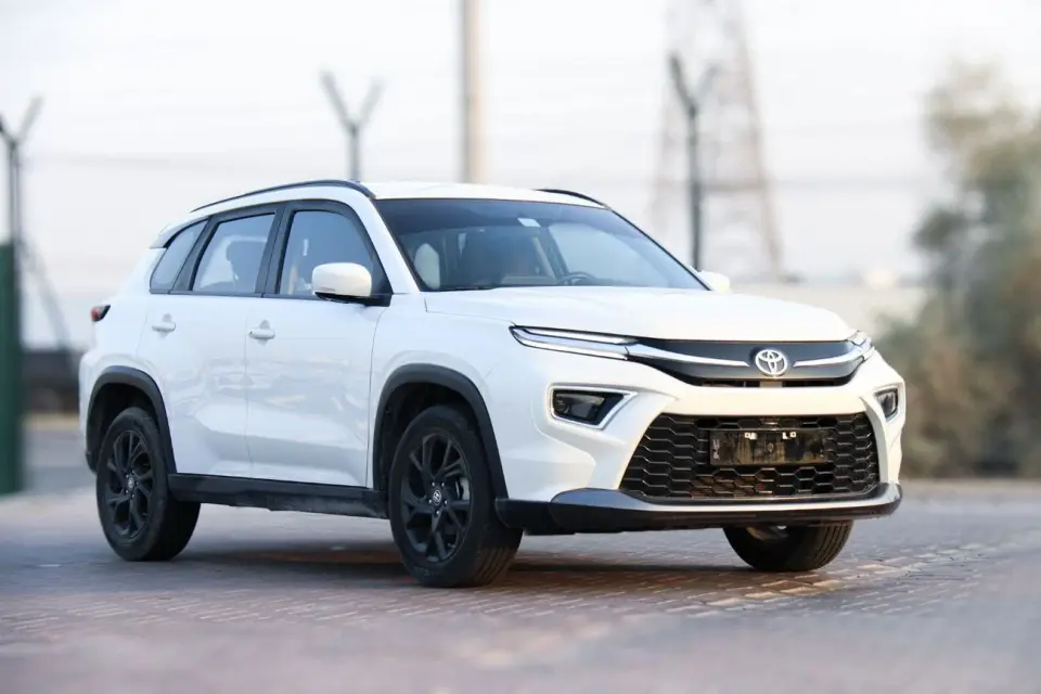Toyota Urban Cruiser 1.5 . 4 cyl . automatic . petrol . SUV/Crossover . front wheel drive . 5 seat . 5 door 2023