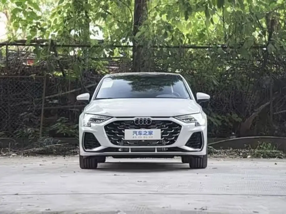 Audi A3 35 TFSI ADVANCED 2026