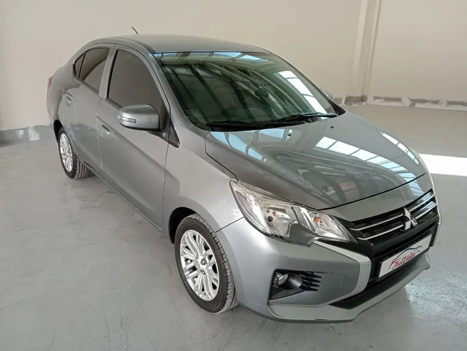 Mitsubishi Attrage GLX 2022