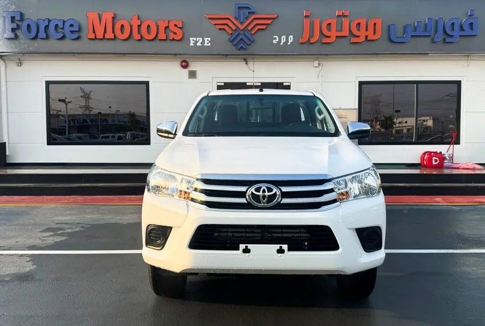 Toyota Hilux DLX 2026