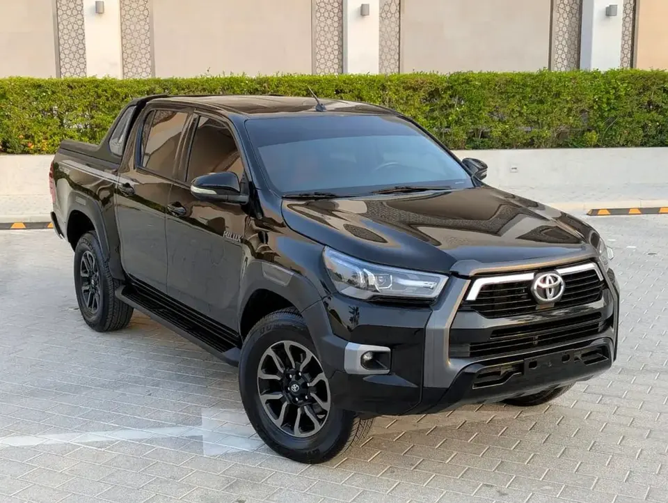 Toyota Hilux ADVENTURE 2021